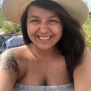 Meet your Posher, Cait